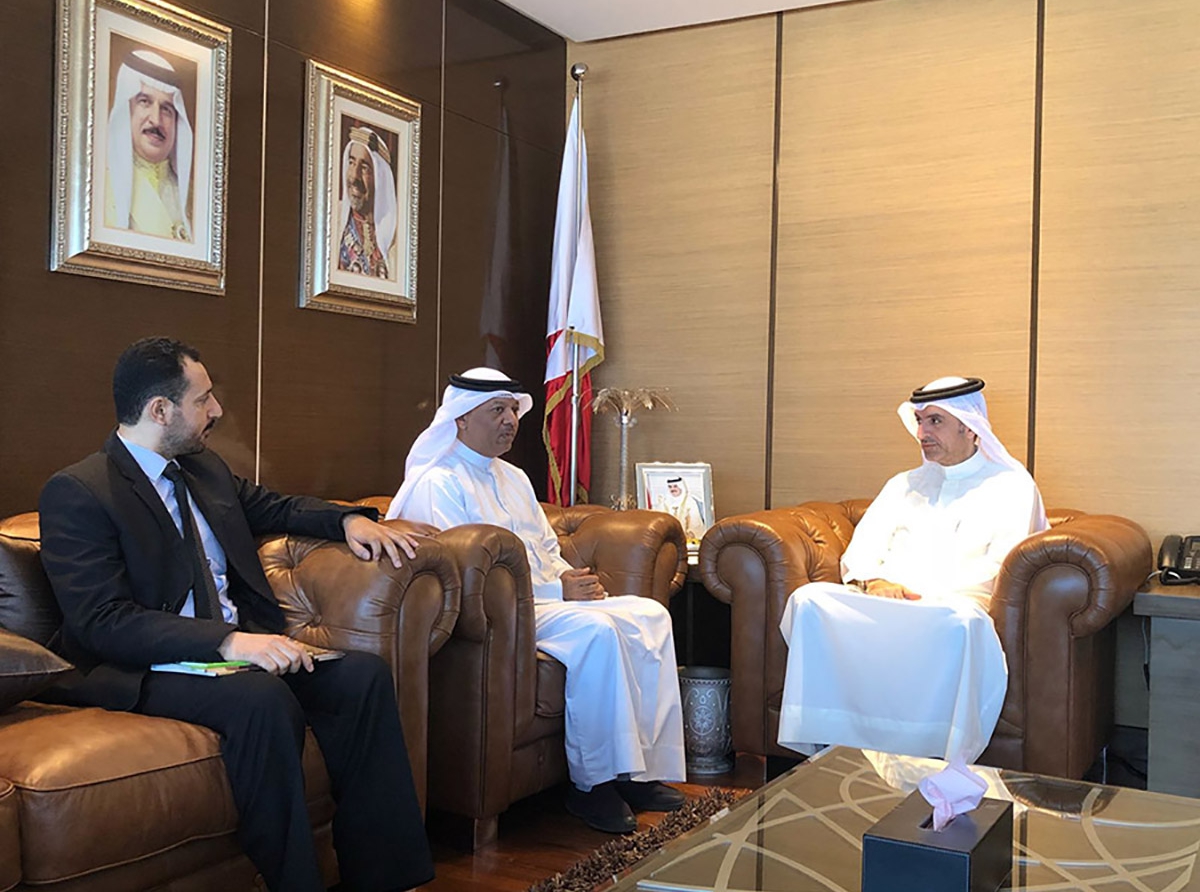  رئيس جمعية الكلمة الطيبة بوهزاع يلتقي سعادة السيد هشام الجودر وزير شؤون الشباب والرياضة