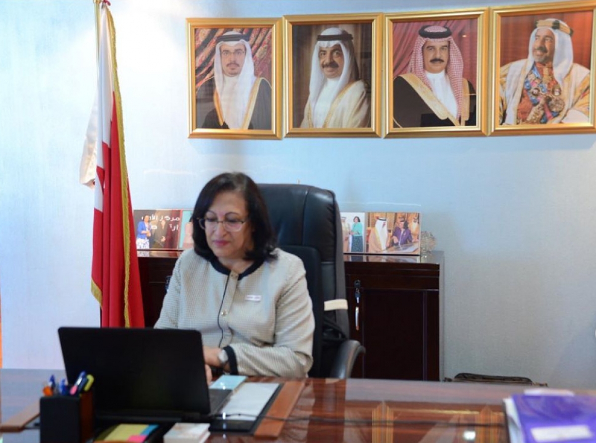  وزيرة الصحة تعرب عن شكرها لاختيار وزارة الصحة للتكريم ومنحها جائزة سمو الشيخ عيسى بن علي للعمل التطوعي